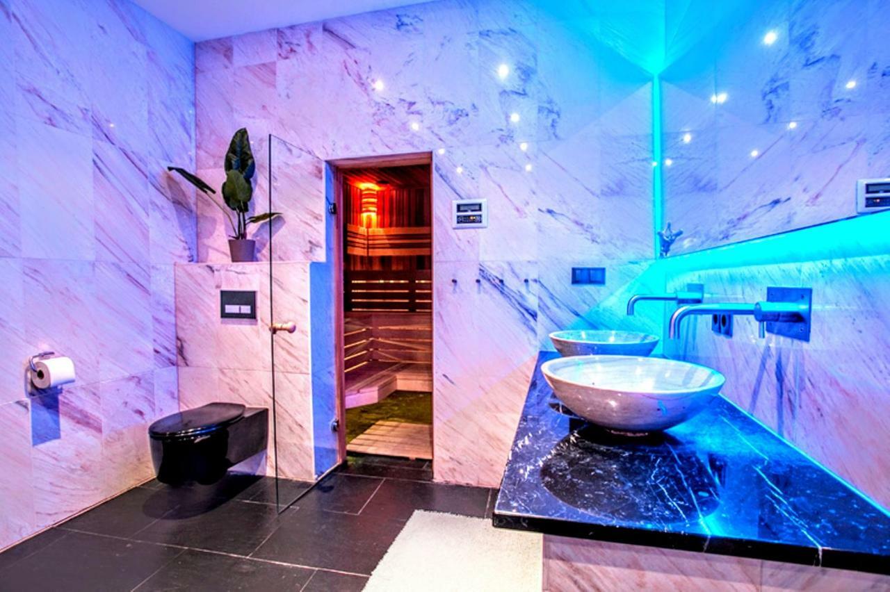 Luxury Penthouse Apartment Boedapest Buitenkant foto
